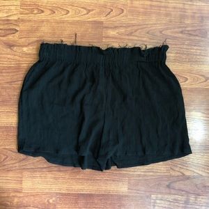 Urban Outfitters NWT | flutterfly crepey shorts